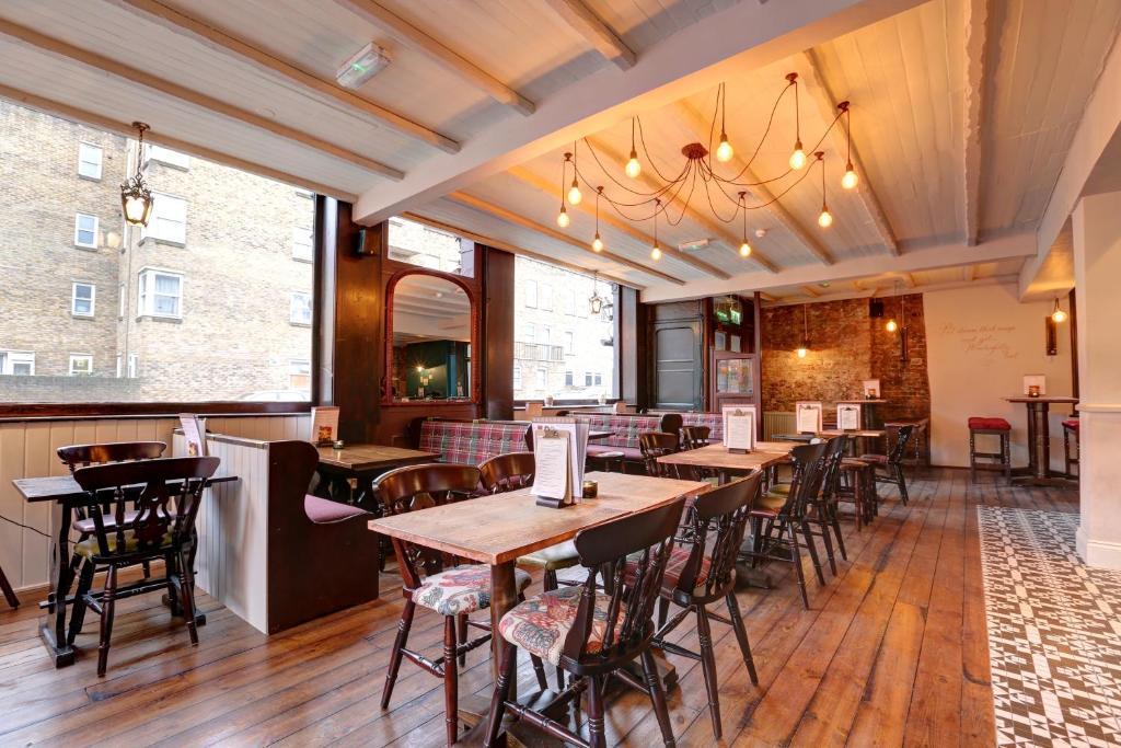 Publove @ The Exmouth Arms, Euston Londra