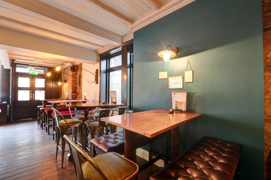 Publove @ The Exmouth Arms, Euston * Londra